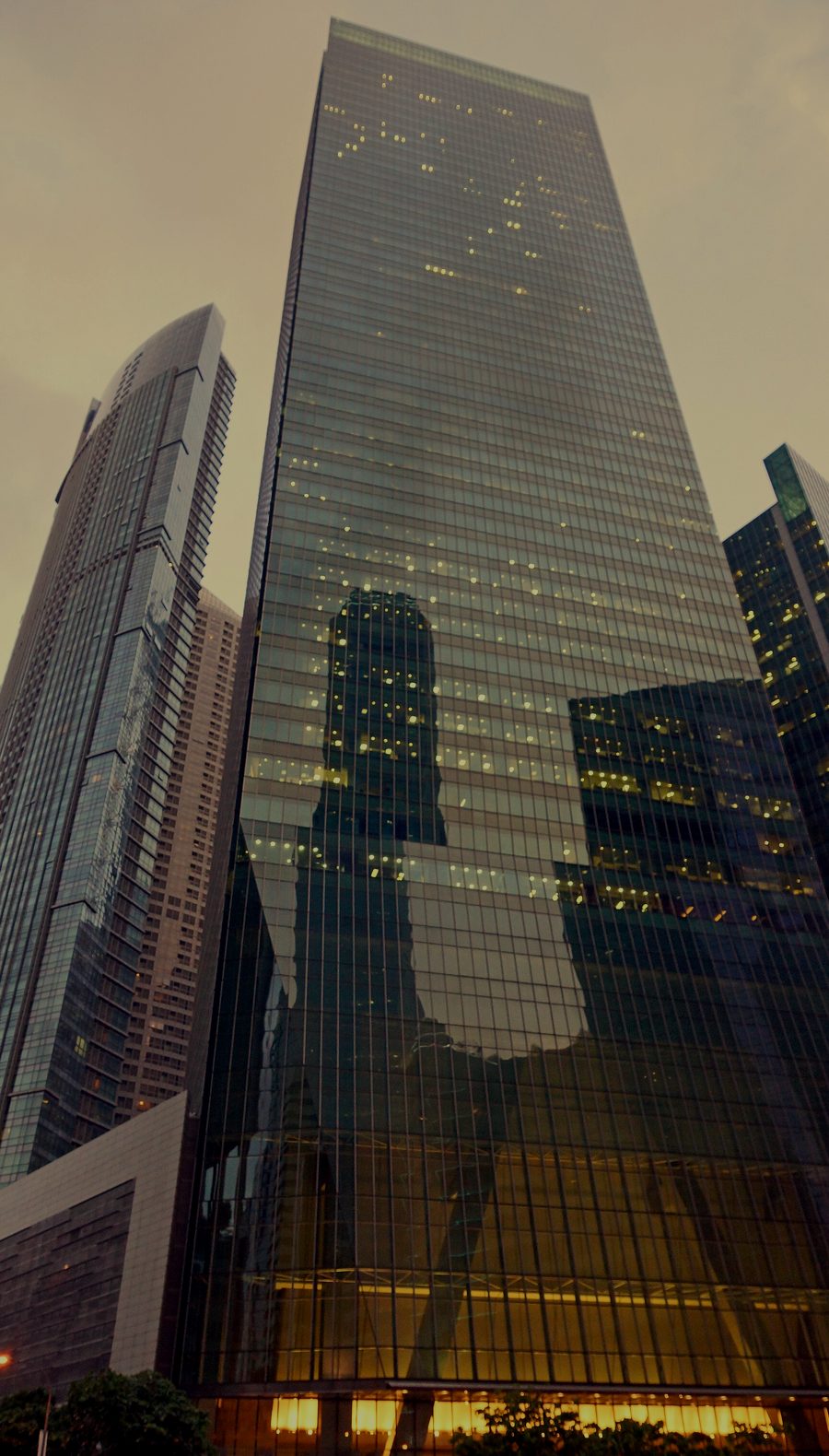 Office towers in Singapore's Raffles Place central business district ｜ 新加坡核心商業區辦公樓